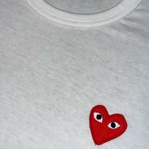 Comme des Garcons PLAY t-shirt size large 9/10